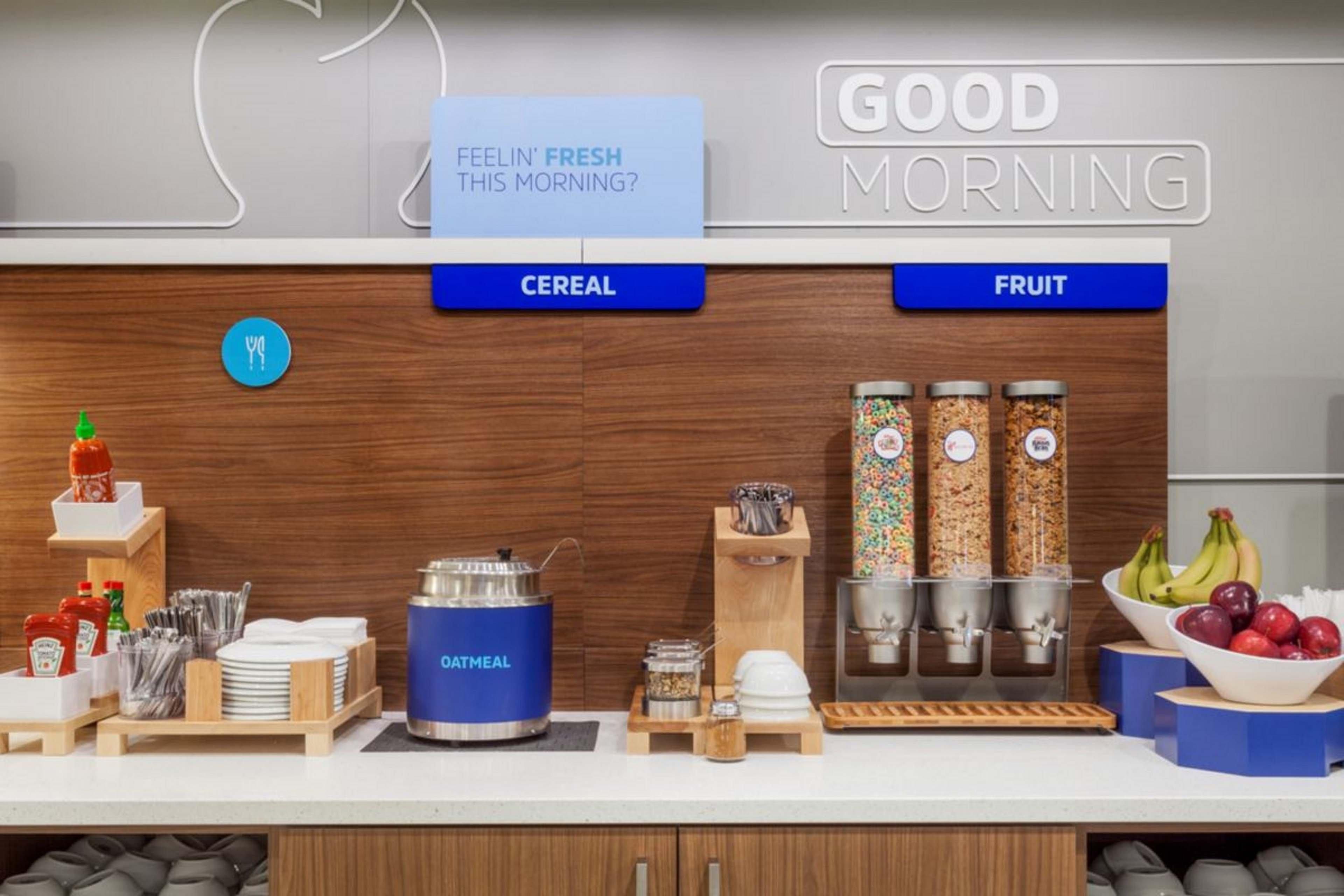 Holiday Inn Express And Suites Грийнвил Екстериор снимка